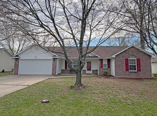 400 N Henry Clay Blvd, Ashland, MO 65010