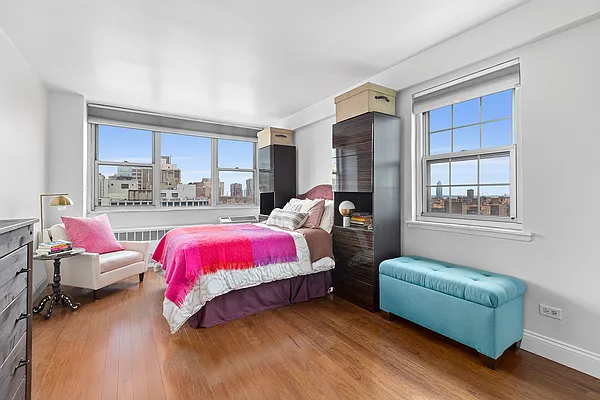 Sold by Corcoran | media 6