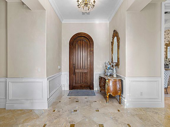 4th image of 760 Coquina Way