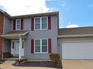 3103 Providence Dr, Bloomington, IL 61704