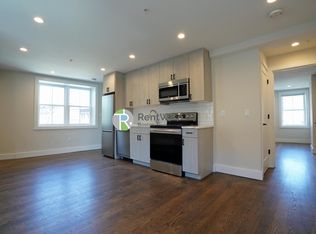 366 Hanover St #16, Boston, MA 02113