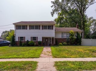 511 Gallows Hill Rd, Cranford, NJ 07016