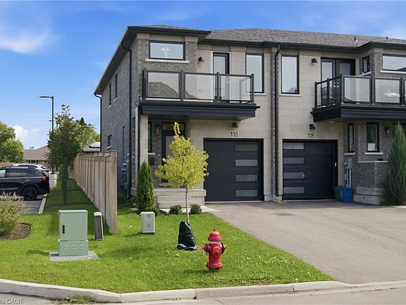 2nd image of 118 Springvalley Cres