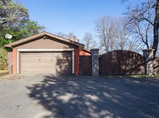 310 Crestview Dr, Ukiah, CA 95482