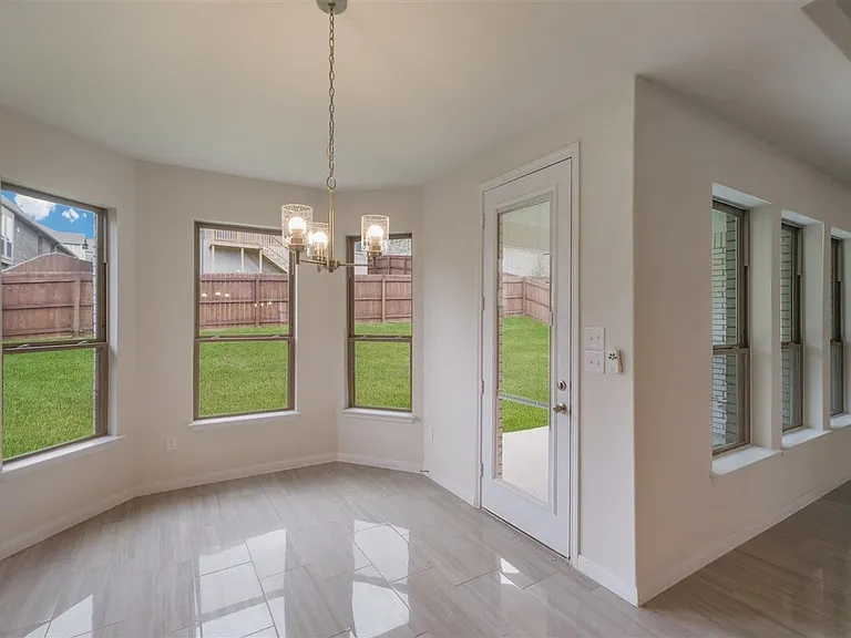 1717 Wind Riv — Photo 11