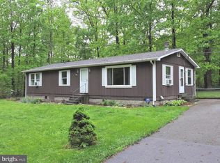 228 Silkwood Dr, Bunker Hill, WV 25413