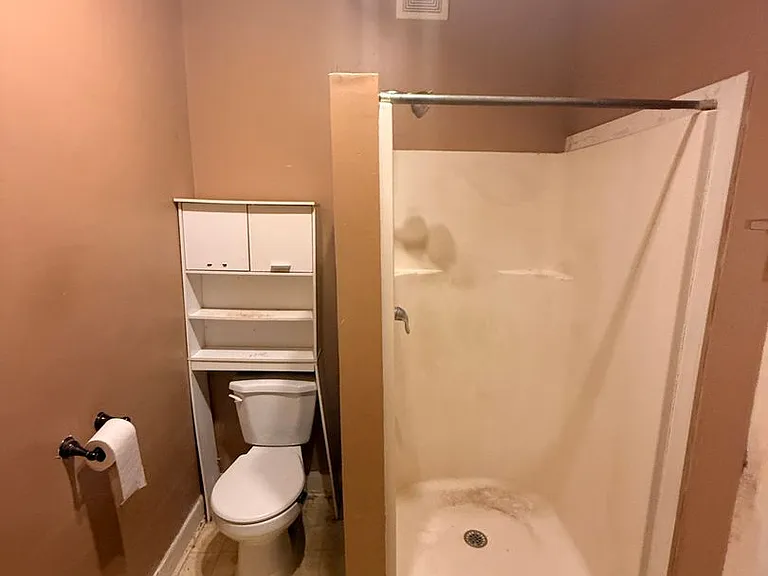 102 S Main St — Photo 13