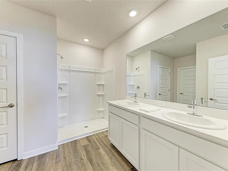18143 Wheathouse Pl — Photo 31