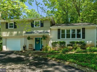 408 Rushmore Dr, York, PA 17402