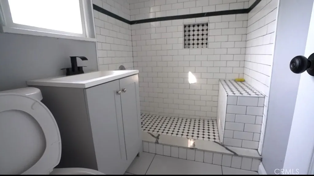 1 bed, 394 sqft, $2,300 — Photo 2