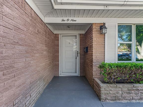 3rd image of 209 Cotillion Rd