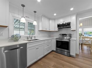 165 Little Pond Rd, South Kingstown, RI 02879