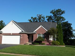 1433 Remsing St, Hartland, MI 48353