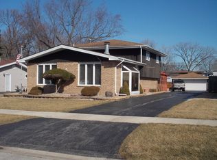 13631 Lawler Ave, Midlothian, IL