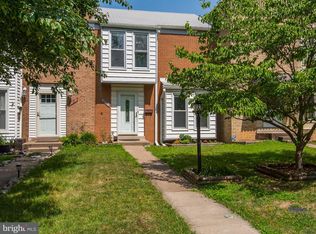 225 Roanoke Dr SE, Leesburg, VA
