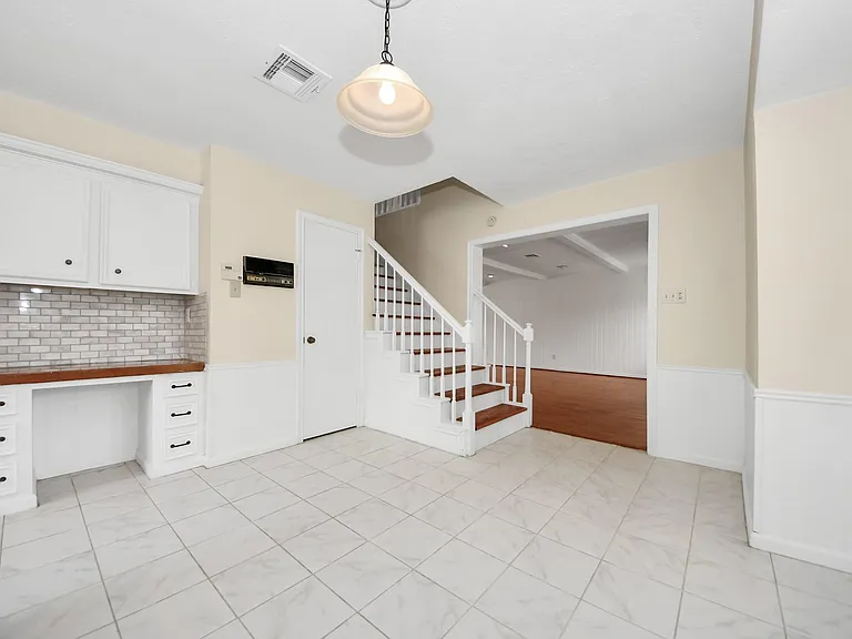 11411 Briar Forest Dr — Photo 22
