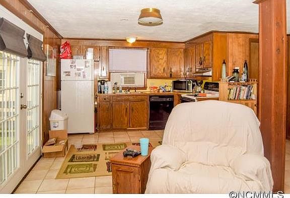 3rd image of 123 Tioga Trl