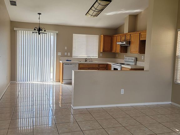 3rd image of 13671 Havenwood St