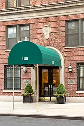 125 East 63rd Street in Lenox Hill