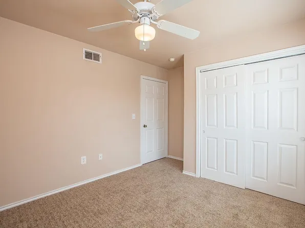 5606 Saint David Ln #160, Laredo, TX 78046