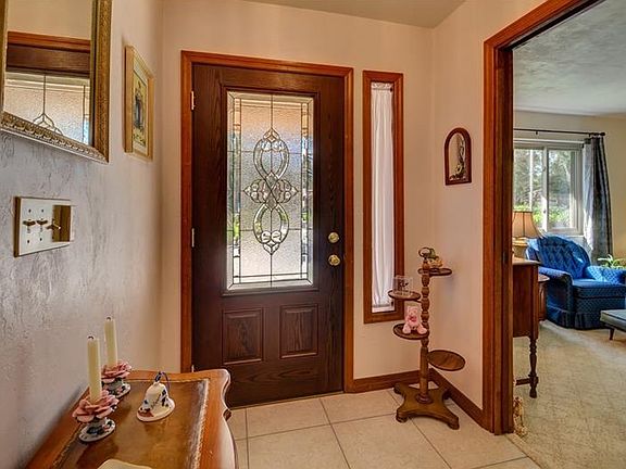3rd image of 1165 Glenwood Trl