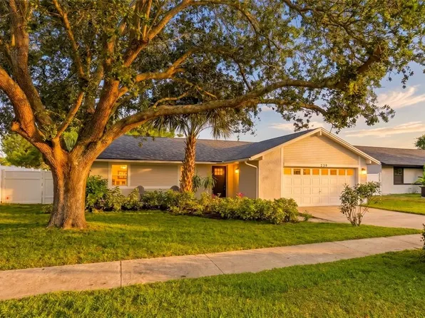 239 Myrtle Ct, Palm Harbor, FL 34683