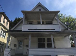 692 Brewster St, Bridgeport, CT 06605