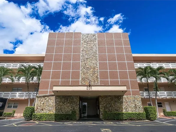 201 SE 11th Ter APT 405, Dania Beach, FL 33004