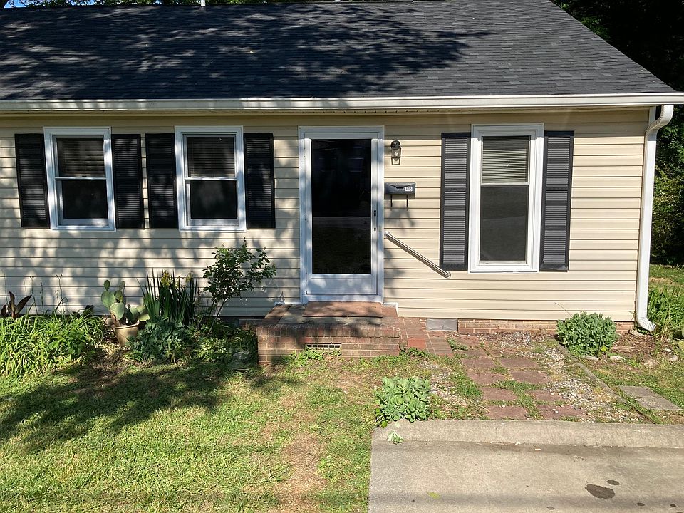 1st image of 415 N Melville St