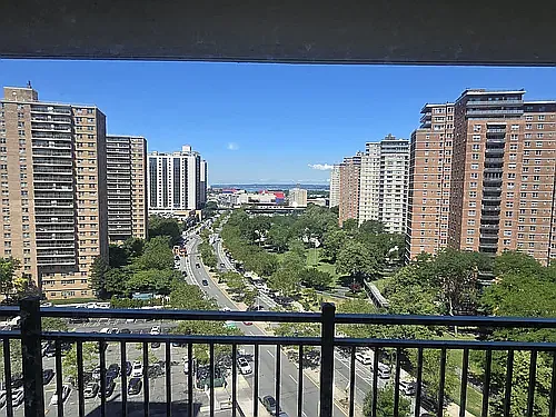 Shorecrest Towers — Photo 47