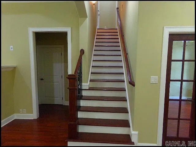 4 bed, 3.0 bath, 3038 sqft, $3,300 — Photo 4
