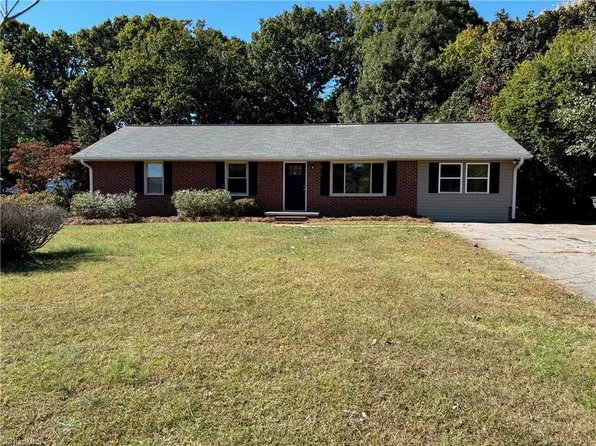 4264 Northampton Dr, Winston Salem, NC 27105