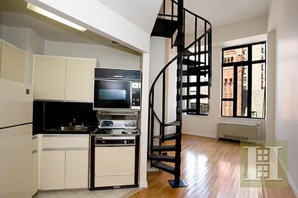 Rented by Halstead Real Estate | media 9
