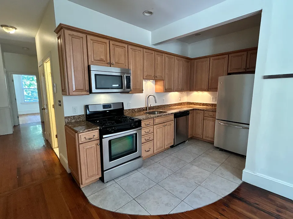 135 Paul Gore St #2