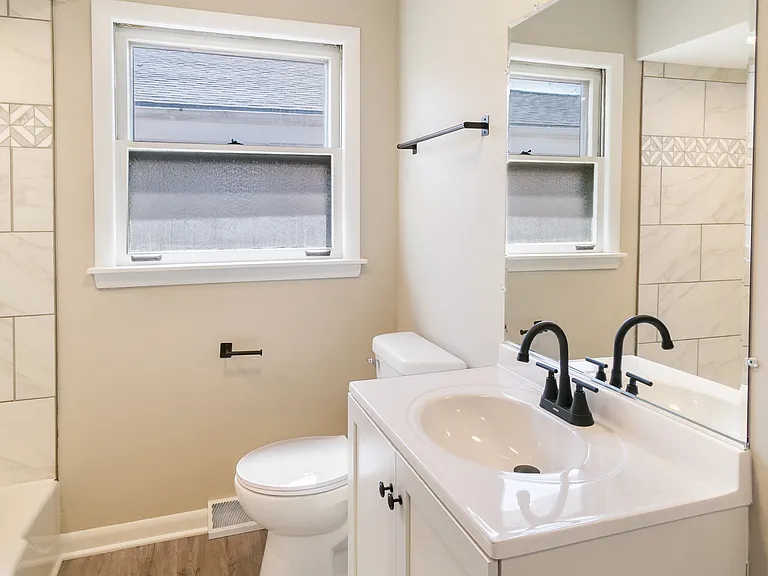 14214 Minerva Ave — Photo 12