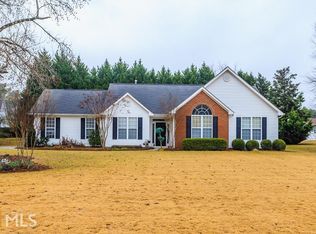 135 Libby Ln, Tyrone, GA 30290