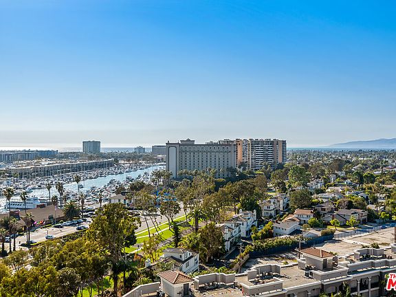 3rd image of 13700 Marina Pointe Dr Unit 1411