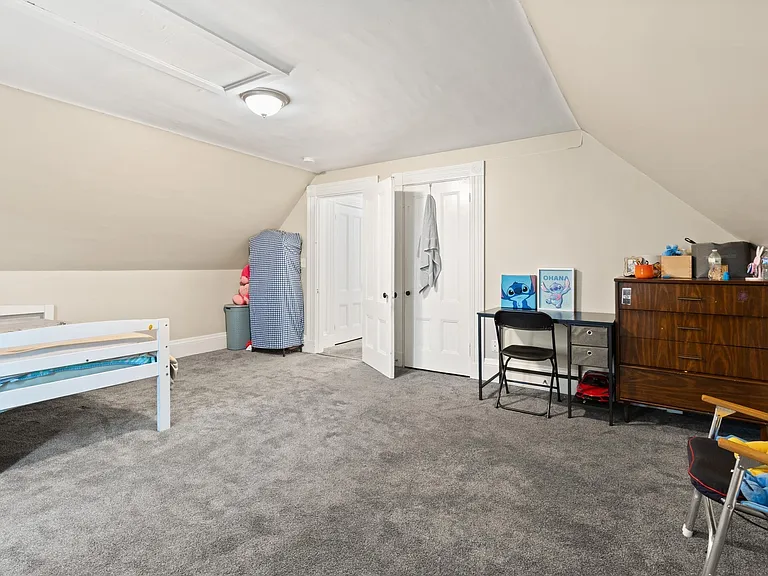 23 Gordon St — Photo 16