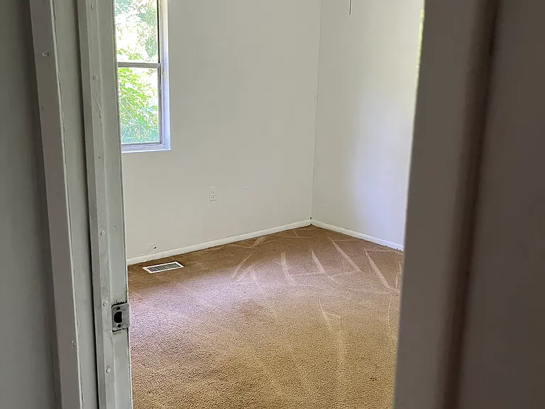 409 Summit Rd — Photo 8