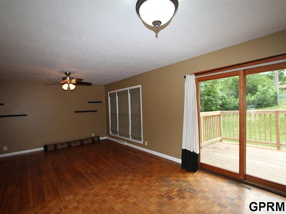4th image of 107 Kirby Ave