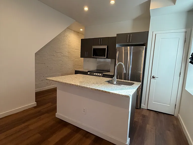 1247 S 53rd St #2 — Photo 10