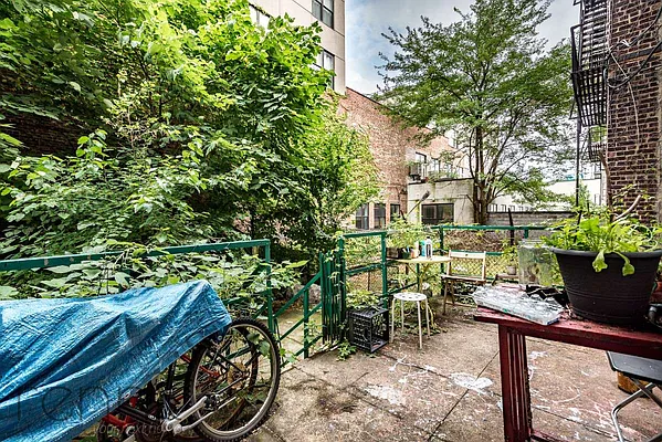 Rented by Rennit Inc. | media 25