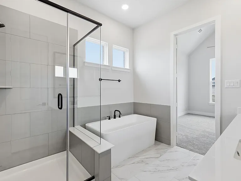 7243 Farley St — Photo 32
