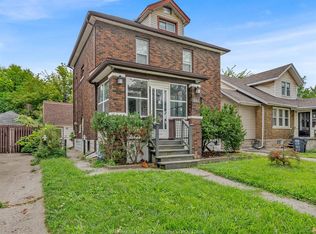 427 Indian Rd, Windsor, ON N9C 2M3
