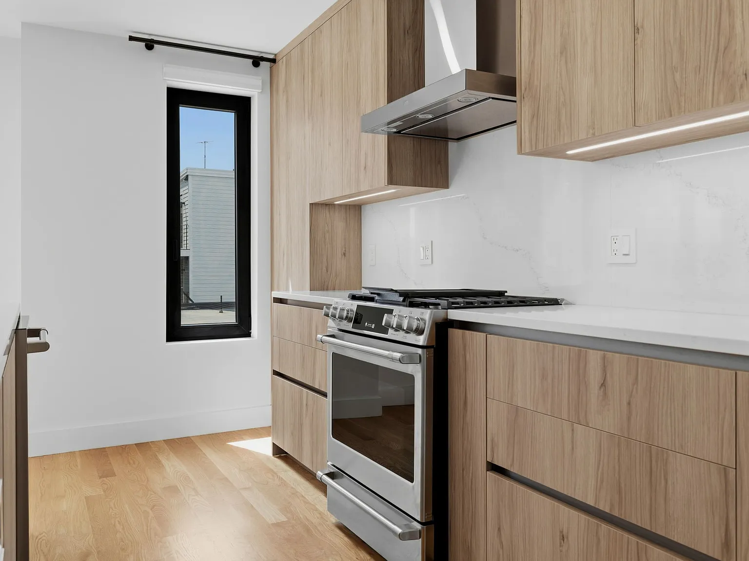 2 bed, 1275 sqft, $4,800 — Photo 4