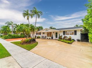 14011 SW 82nd St, Miami, FL 33183