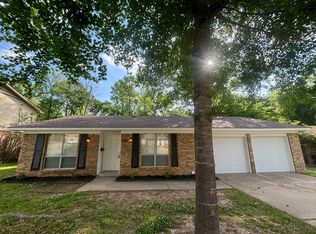 2221 Dorchester Dr, Little Rock, AR 72204