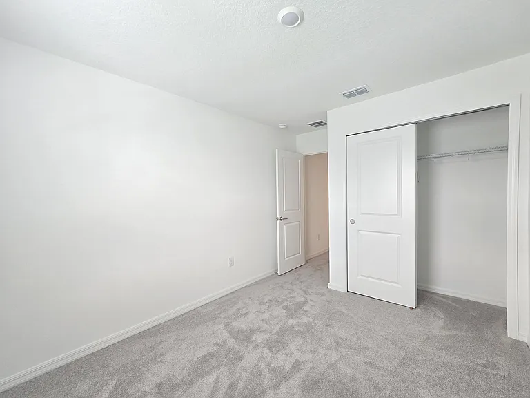 2073 Hallier Cv — Photo 26
