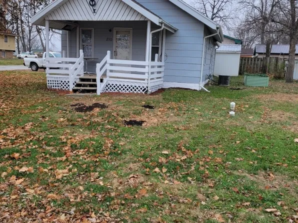 210 School St, Martensdale, IA 50160