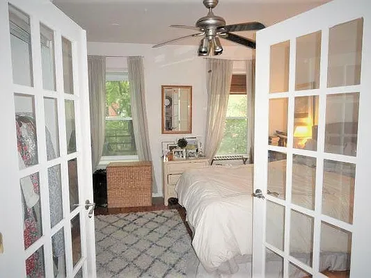 Rented by Bank Neary | media 9